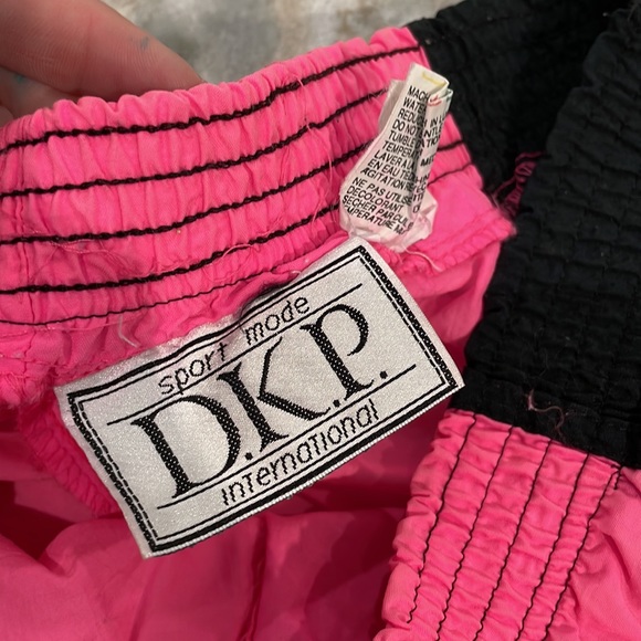 Retro Shorts - Picture 3 of 13